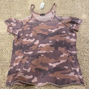 cold shoulder pink camo tee